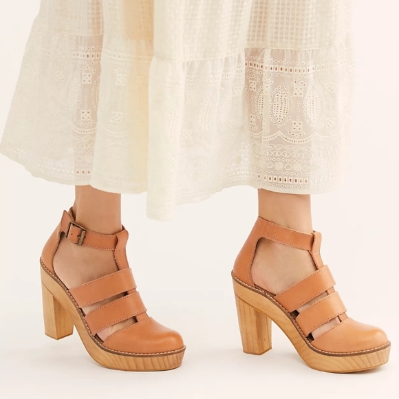 Free People Mix It Up Black Leather Platform Clog Heels EU40 - Picture 10 of 12